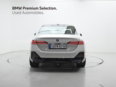 2026 BMW 5 SERIES 照片 3