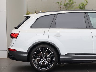 2024 AUDI Q7 — миниатюра 24