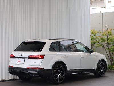 2024 AUDI Q7 — миниатюра 18
