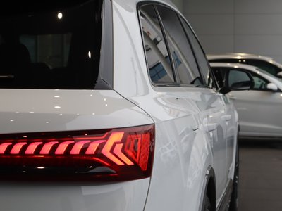 2024 AUDI Q7 — миниатюра 20