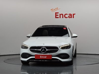 2025 Mercedes-BENZ C-CLASS photo 2