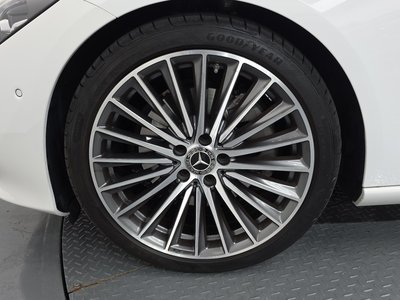 2025 Mercedes-BENZ C-CLASS photo 6