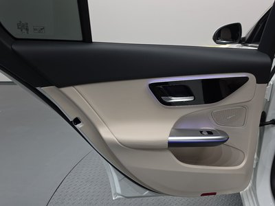 2025 Mercedes-BENZ C-CLASS thumbnail 15
