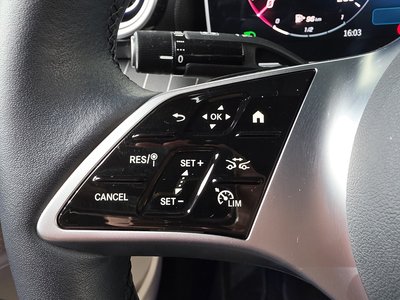 2025 Mercedes-BENZ C-CLASS thumbnail 23