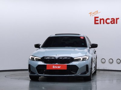 2025 BMW 3 SERIES photo 2