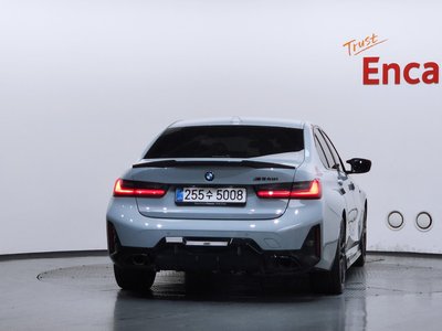 2025 BMW 3 SERIES photo 4