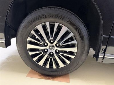 TOYOTA GRAND ACE - 10