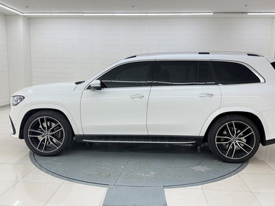 MERCEDES-BENZ GLS - 4