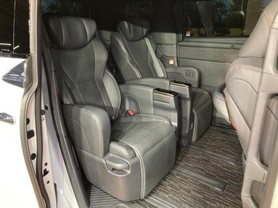 TOYOTA ALPHARD - 10