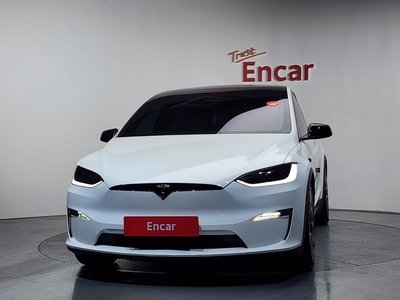 TESLA MODEL X - 2