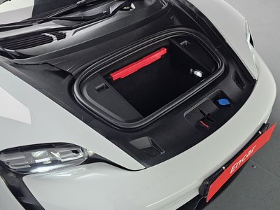صورة 7 لـ 2023 Porsche TAYCAN
