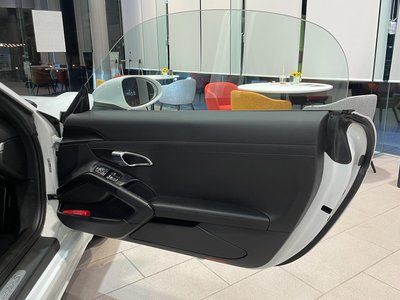 2017 Porsche 718 缩略图 27