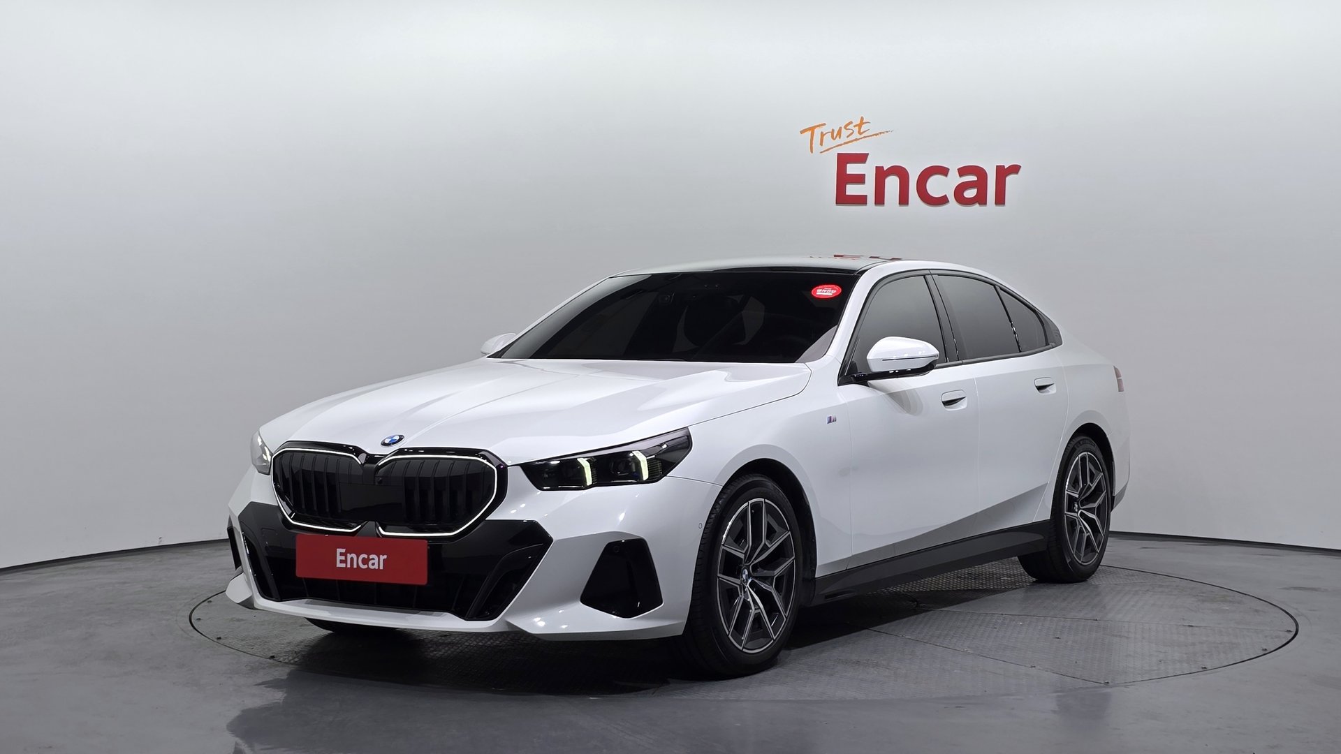 BMW 5 SERIES - View 1