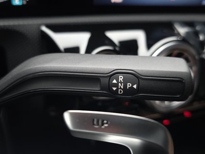 MERCEDES-BENZ A-CLASS - 9