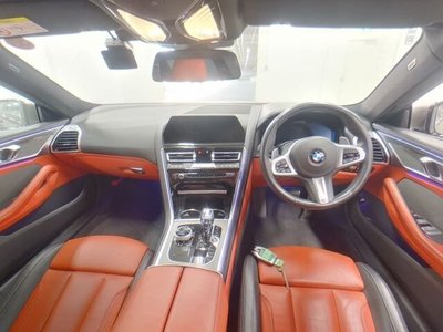 BMW 8 SERIES - 3