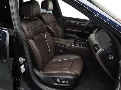 BMW 6 SERIES GT - 10