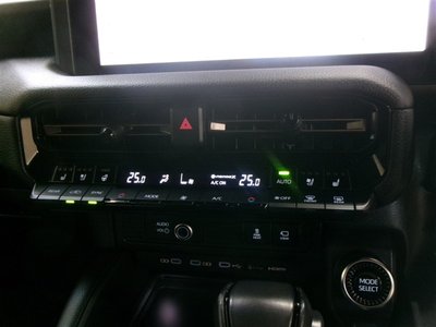2024 Toyota LAND CRUISER 250 — миниатюра 20