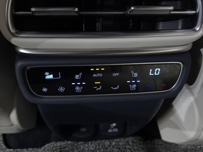 2024 Genesis GV80 — миниатюра 31