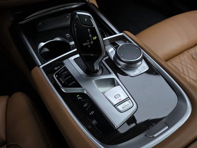 BMW 7 SERIES - 9