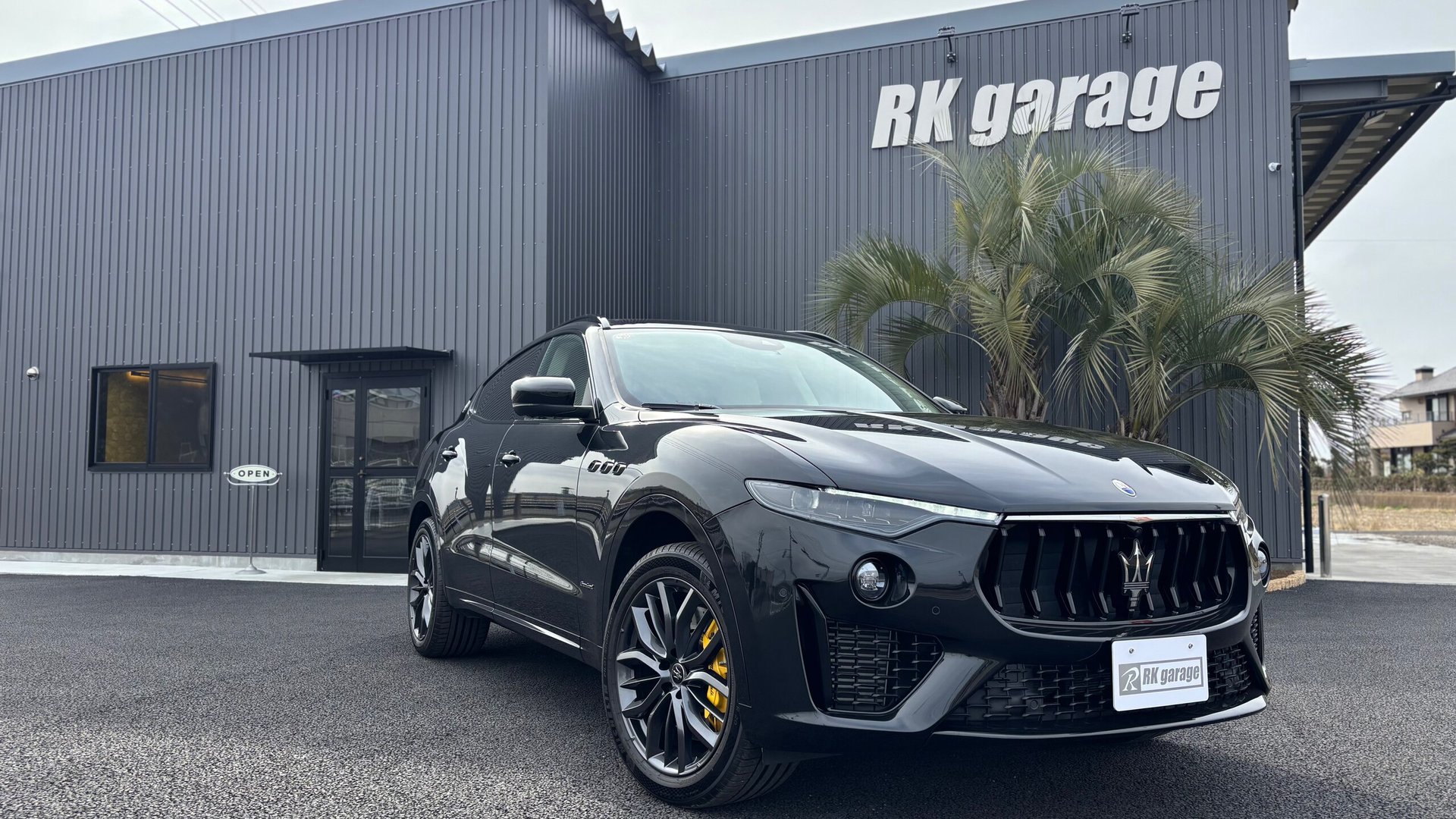 MASERATI LEVANTE - View 1
