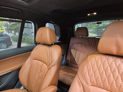 صورة 10 لـ 2025 BMW X7