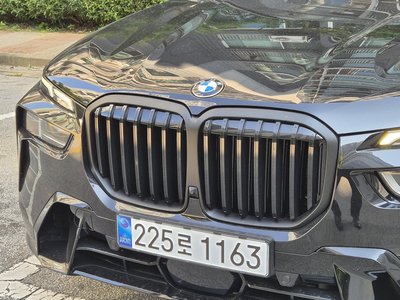 صورة 2 لـ 2025 BMW X7