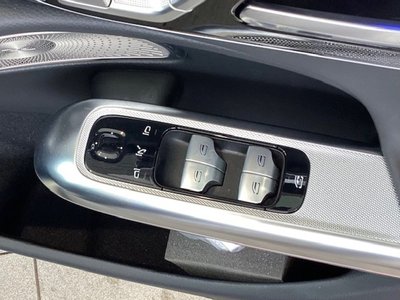 2025 Mercedes-BENZ E-CLASS — миниатюра 32