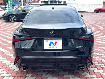 2021 Lexus IS 缩略图 15