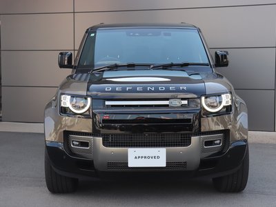 LAND ROVER DEFENDER - 4