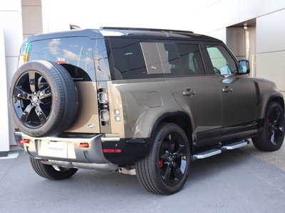 LAND ROVER DEFENDER - 8