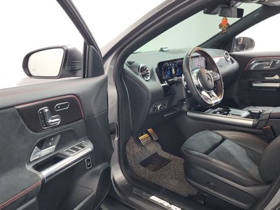 MERCEDES-BENZ GLA - 10