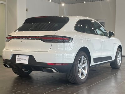 PORSCHE MACAN - 6