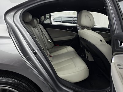 صورة مصغرة 12 لـ 2023 Genesis THE NEW G70 SHOOTING BRAKE