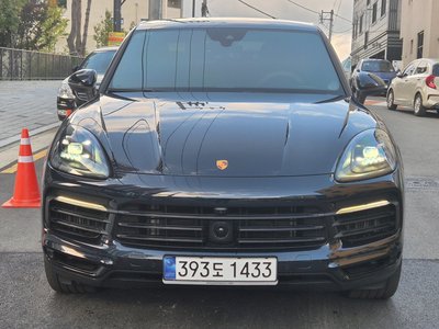 PORSCHE CAYENNE - 1