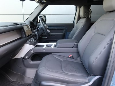 LAND ROVER DEFENDER 2024 thumbnail 63