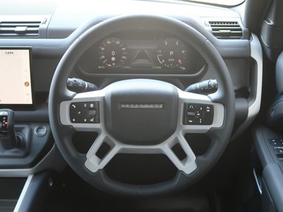 LAND ROVER DEFENDER 2024 thumbnail 57