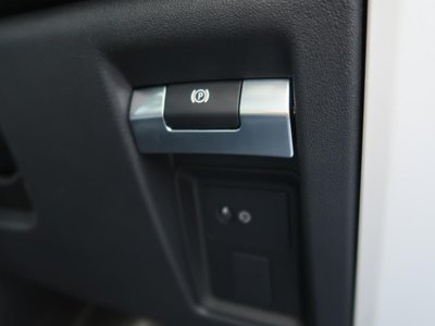 LAND ROVER DEFENDER 2024 thumbnail 28