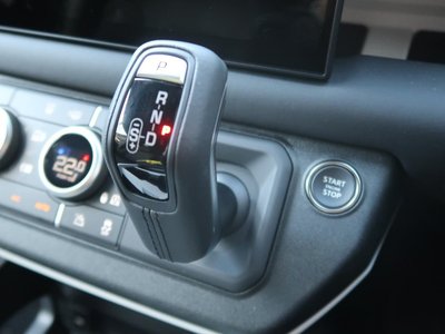 LAND ROVER DEFENDER 2024 thumbnail 53