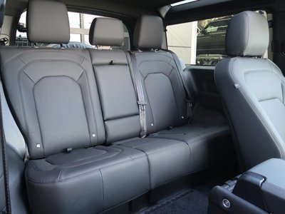 LAND ROVER DEFENDER 2024 thumbnail 36