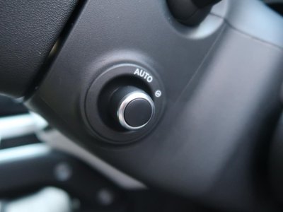 LAND ROVER DEFENDER 2024 thumbnail 10