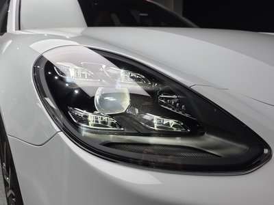 PORSCHE PANAMERA - 9