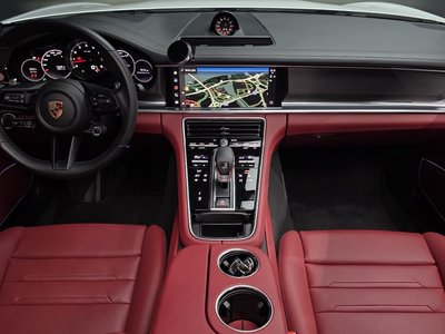 PORSCHE PANAMERA - 5