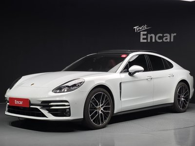 PORSCHE PANAMERA - 1
