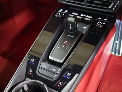 2024 Porsche 911 — миниатюра 32