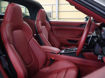 2024 Porsche 911 — миниатюра 13