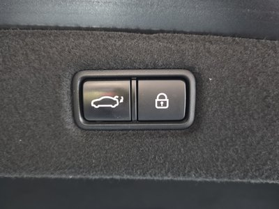 2020 Genesis G90 — миниатюра 22