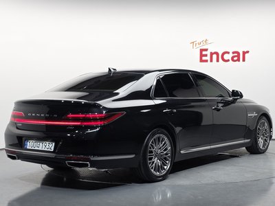 2020 Genesis G90 照片 2