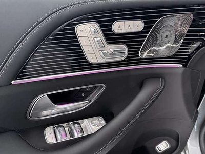 2026 Mercedes-BENZ GLS thumbnail 31