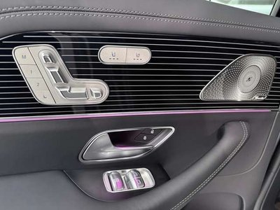 2026 Mercedes-BENZ GLS thumbnail 33