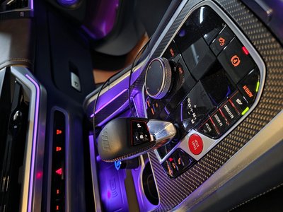 2025 BMW XM photo 9